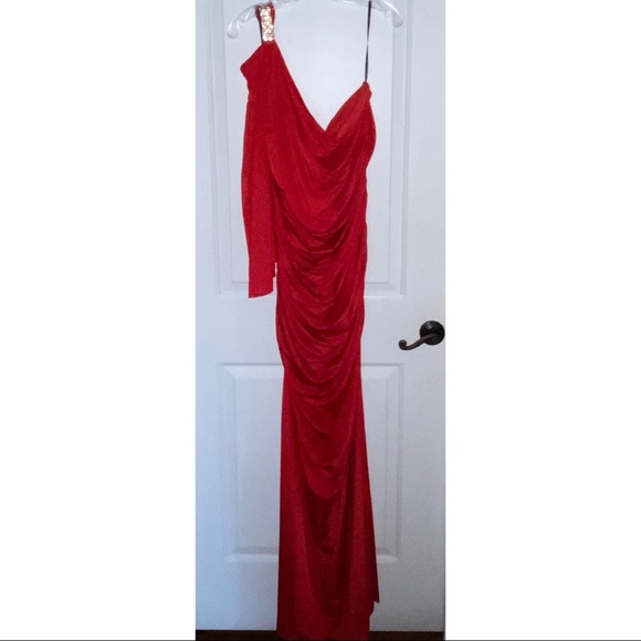 Jovani 171314 in Red - Picture 4 of 8
